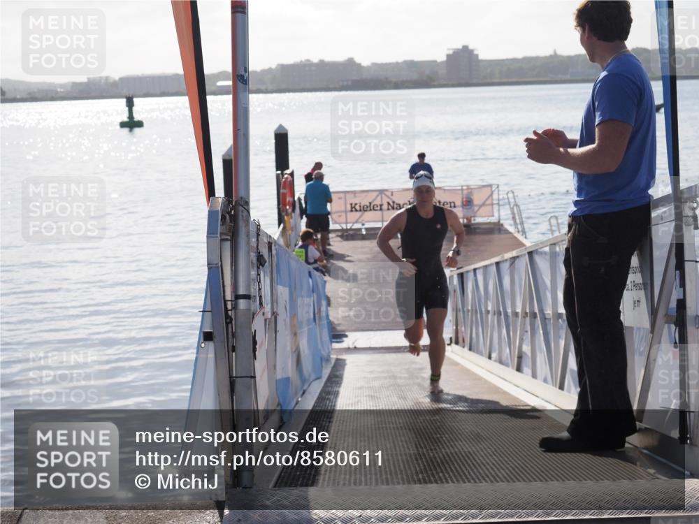 17.08.2025 - KN Förde Triathlon 2025 MichiJ http://msf.ph/oto/8580611 17.08.2025 09:18:42 Schwimmen 174, 192, 250, 153, 250 meine-sportfotos.de
