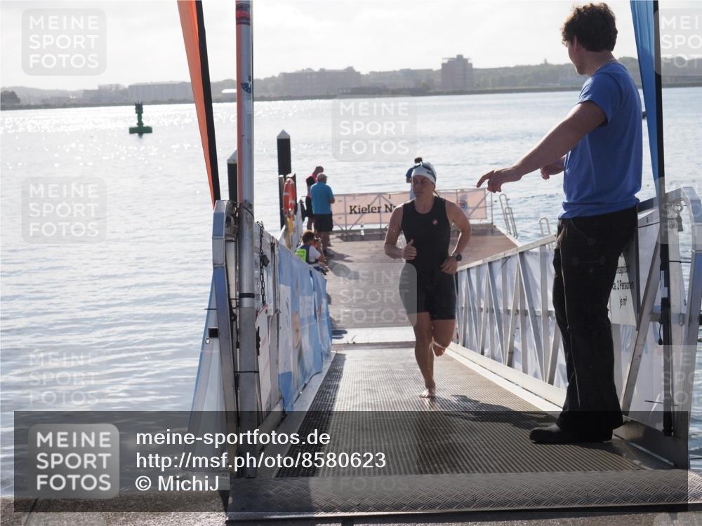 17.08.2025 - KN Förde Triathlon 2025 MichiJ http://msf.ph/oto/8580623 17.08.2025 09:18:43 Schwimmen 192, 250, 153, 250 meine-sportfotos.de