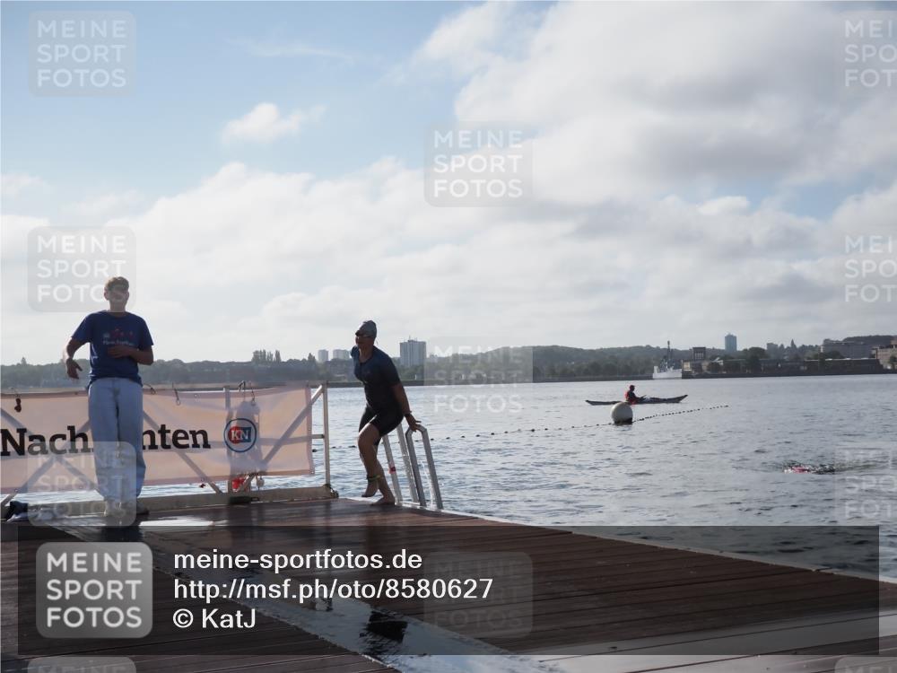 17.08.2025 - KN Förde Triathlon 2025 KatJ http://msf.ph/oto/8580627 17.08.2025 09:22:55 Schwimmen 234, 234, 249 meine-sportfotos.de