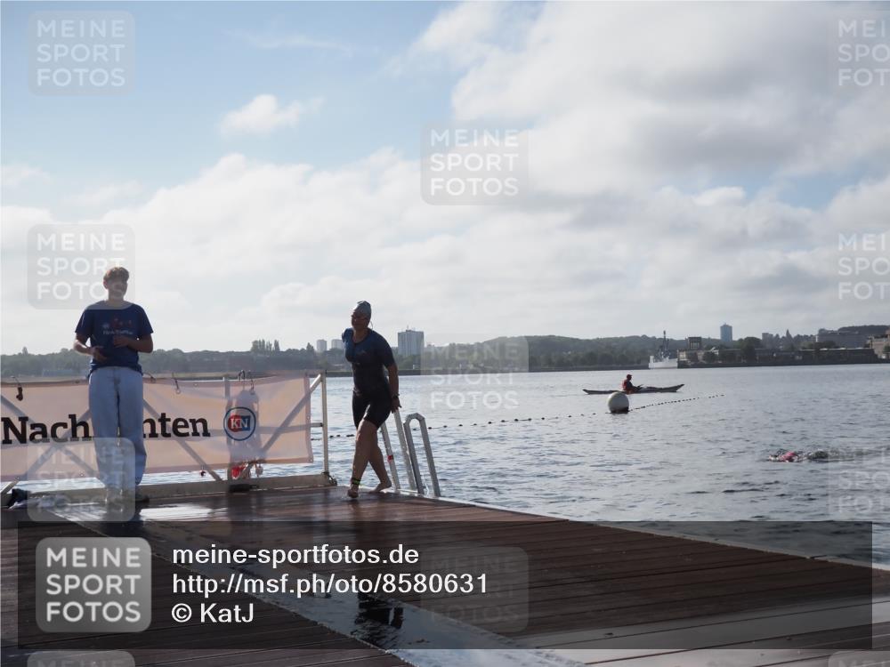 17.08.2025 - KN Förde Triathlon 2025 KatJ http://msf.ph/oto/8580631 17.08.2025 09:22:55 Schwimmen 234, 234, 249 meine-sportfotos.de