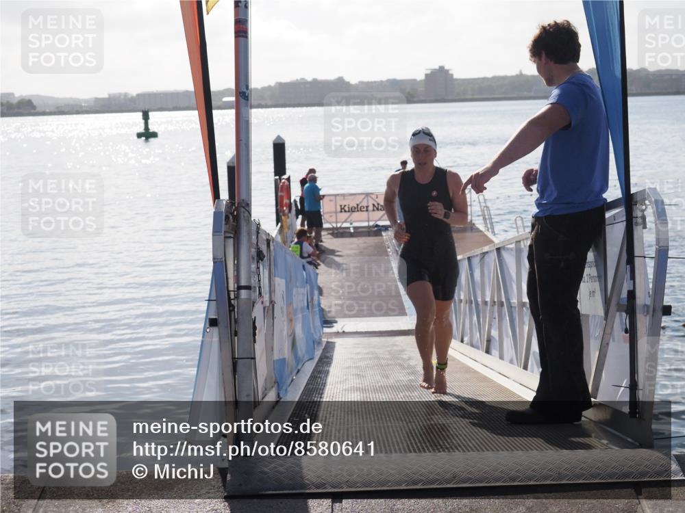17.08.2025 - KN Förde Triathlon 2025 MichiJ http://msf.ph/oto/8580641 17.08.2025 09:18:43 Schwimmen 192, 250, 153, 250 meine-sportfotos.de