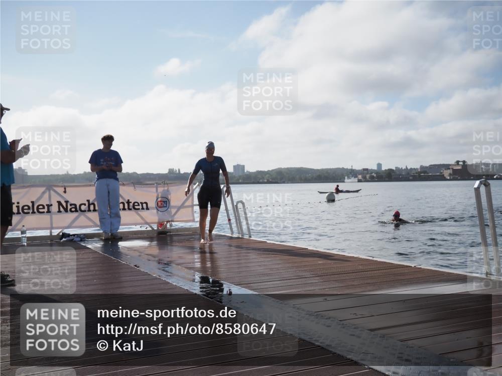 17.08.2025 - KN Förde Triathlon 2025 KatJ http://msf.ph/oto/8580647 17.08.2025 09:22:56 Schwimmen 234, 234, 249 meine-sportfotos.de