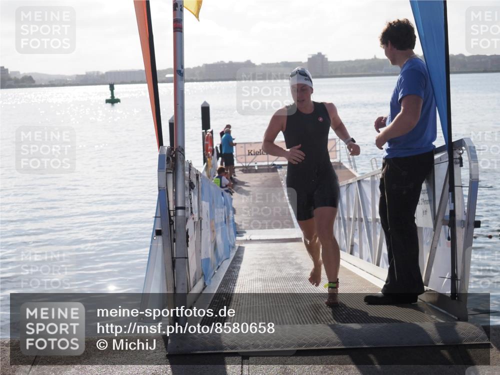 17.08.2025 - KN Förde Triathlon 2025 MichiJ http://msf.ph/oto/8580658 17.08.2025 09:18:44 Schwimmen 192, 250, 153, 250 meine-sportfotos.de