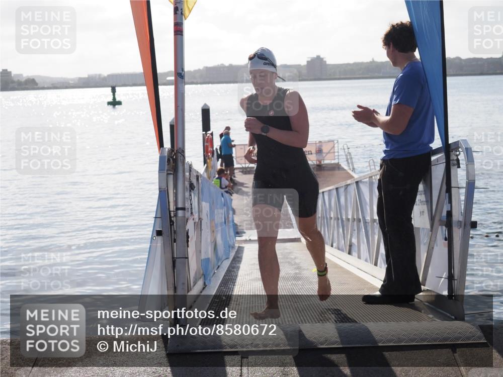 17.08.2025 - KN Förde Triathlon 2025 MichiJ http://msf.ph/oto/8580672 17.08.2025 09:18:44 Schwimmen 192, 250, 153, 250 meine-sportfotos.de