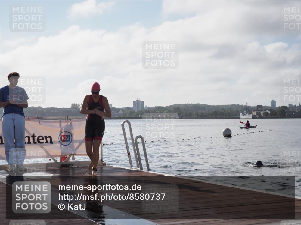 17.08.2025 - KN Förde Triathlon 2025 KatJ http://msf.ph/oto/8580737 17.08.2025 09:23:09 Schwimmen 225, 237, 225, 234, 237 meine-sportfotos.de