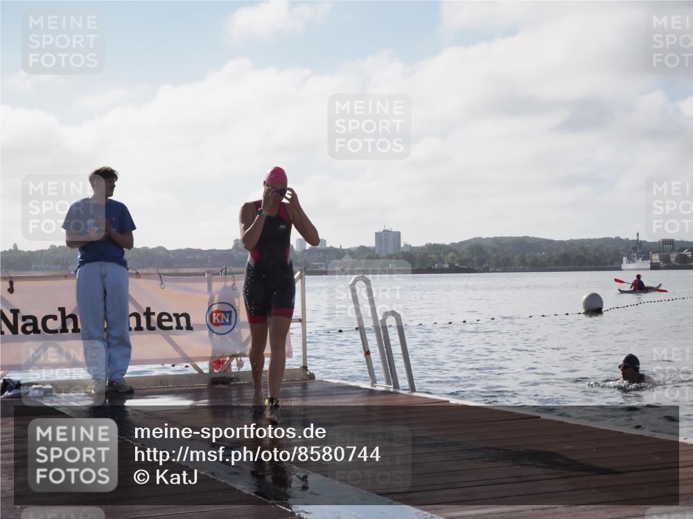 17.08.2025 - KN Förde Triathlon 2025 KatJ http://msf.ph/oto/8580744 17.08.2025 09:23:10 Schwimmen 225, 237, 225, 234, 237 meine-sportfotos.de