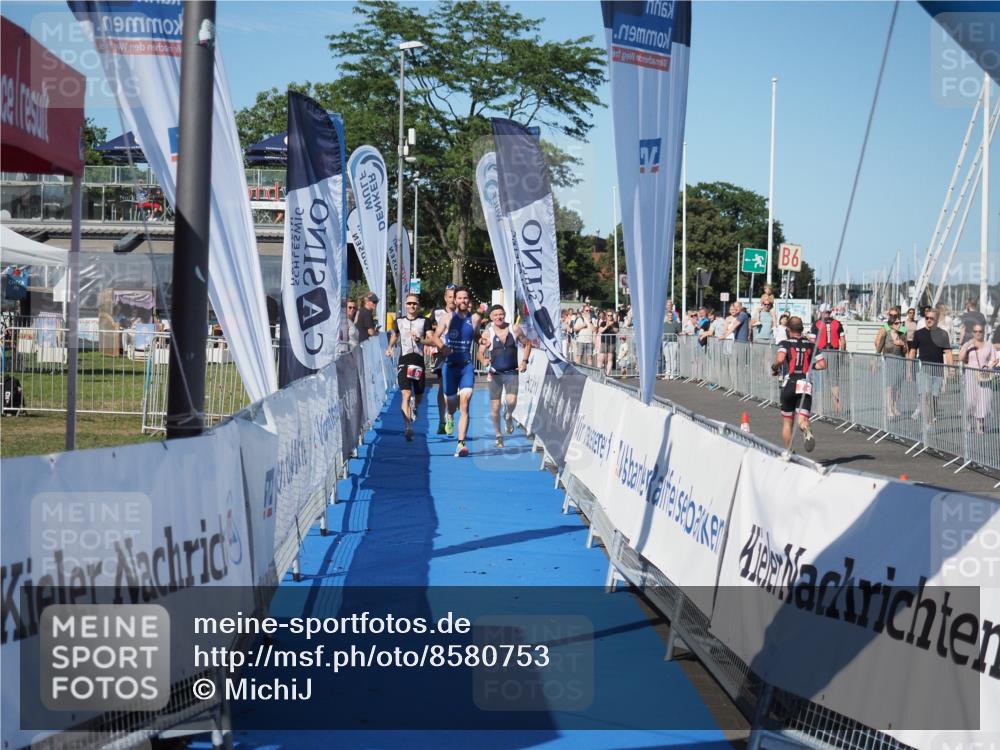 17.08.2025 - KN Förde Triathlon 2025 MichiJ http://msf.ph/oto/8580753 17.08.2025 16:26:22 Laufen 1 meine-sportfotos.de