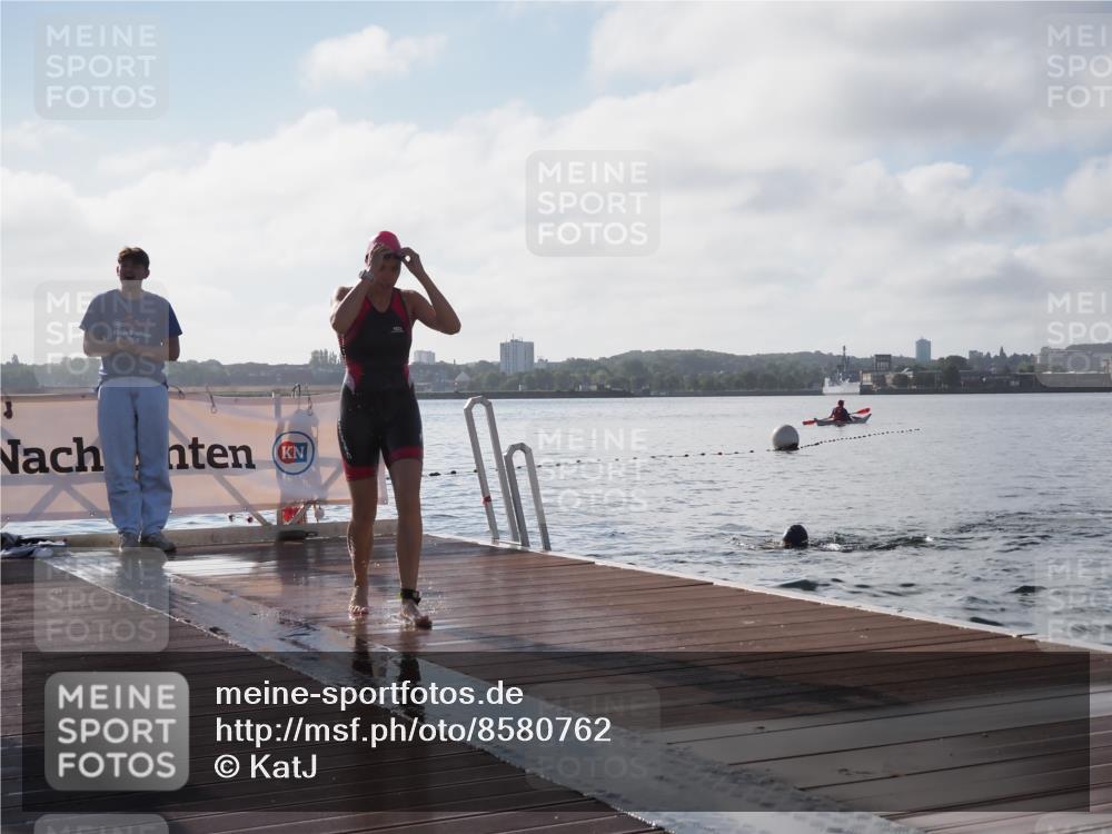 17.08.2025 - KN Förde Triathlon 2025 KatJ http://msf.ph/oto/8580762 17.08.2025 09:23:10 Schwimmen 225, 237, 225, 234, 237 meine-sportfotos.de