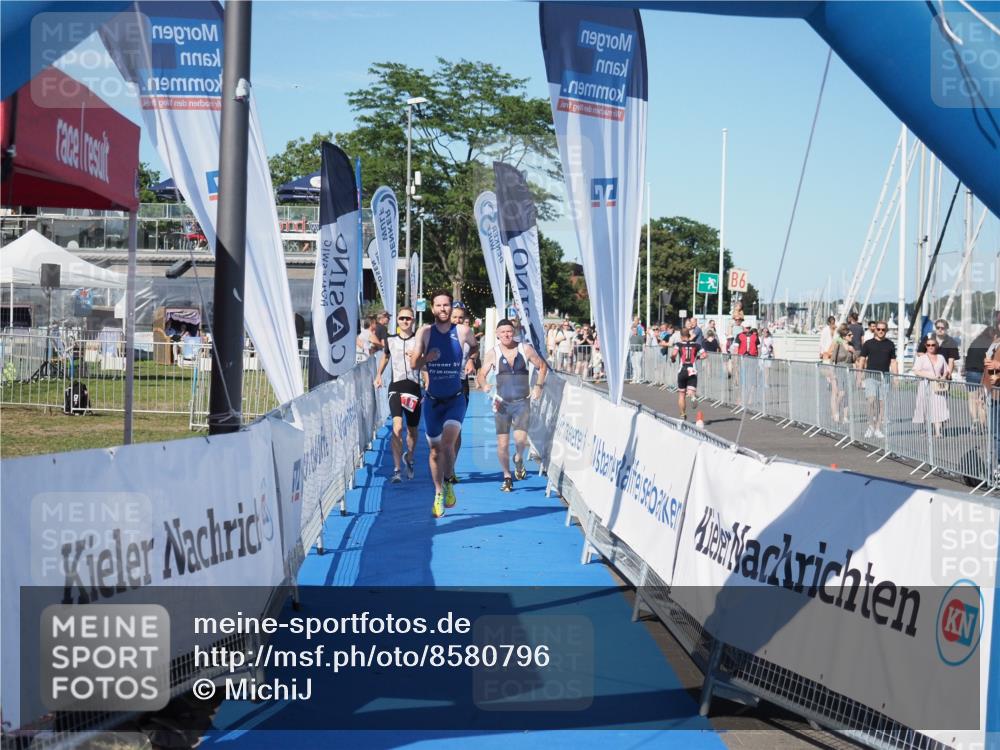 17.08.2025 - KN Förde Triathlon 2025 MichiJ http://msf.ph/oto/8580796 17.08.2025 16:26:24 Laufen 1 meine-sportfotos.de
