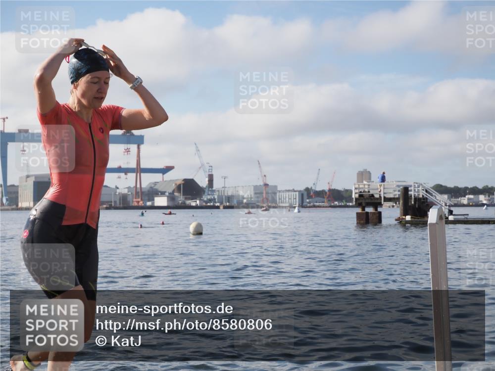17.08.2025 - KN Förde Triathlon 2025 KatJ http://msf.ph/oto/8580806 17.08.2025 09:23:14 Schwimmen 218, 225, 237, 218, 225, 237 meine-sportfotos.de