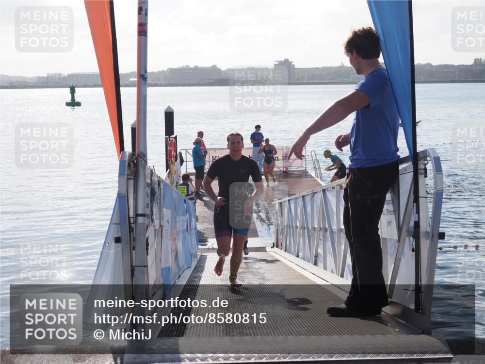 17.08.2025 - KN Förde Triathlon 2025 MichiJ http://msf.ph/oto/8580815 17.08.2025 09:19:13 Schwimmen 173, 184, 173, 184, 219, 220 meine-sportfotos.de