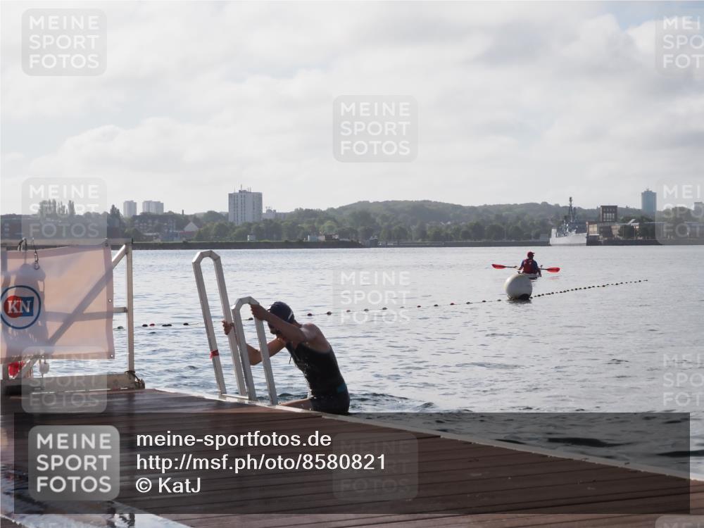 17.08.2025 - KN Förde Triathlon 2025 KatJ http://msf.ph/oto/8580821 17.08.2025 09:23:17 Schwimmen 218, 225, 237, 218, 225, 237 meine-sportfotos.de
