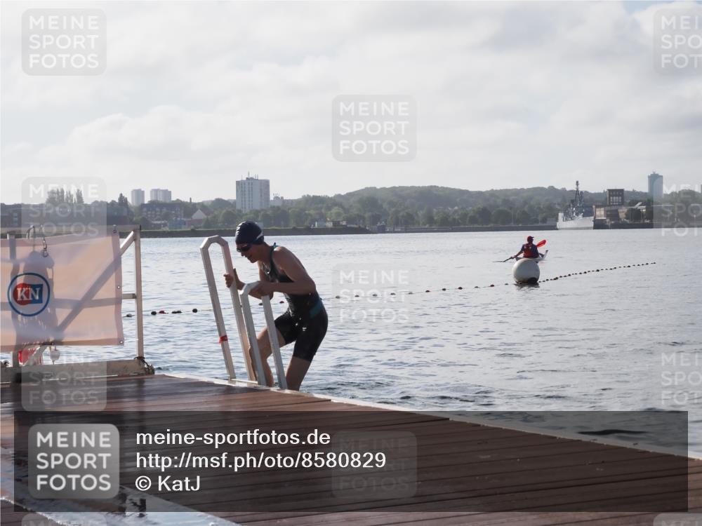 17.08.2025 - KN Förde Triathlon 2025 KatJ http://msf.ph/oto/8580829 17.08.2025 09:23:18 Schwimmen 218, 225, 237, 218, 225, 237 meine-sportfotos.de