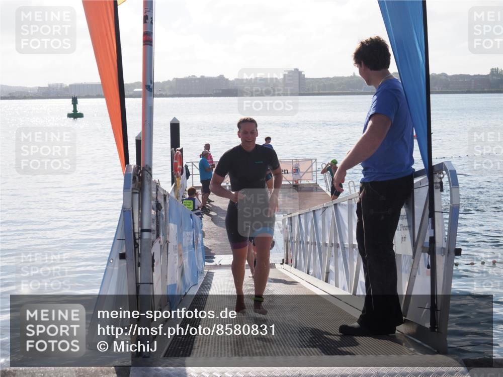 17.08.2025 - KN Förde Triathlon 2025 MichiJ http://msf.ph/oto/8580831 17.08.2025 09:19:13 Schwimmen 173, 184, 173, 184, 219, 220 meine-sportfotos.de