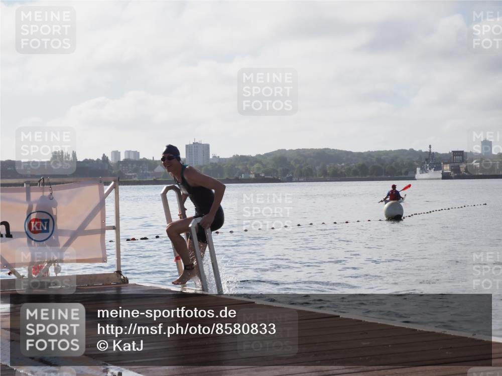 17.08.2025 - KN Förde Triathlon 2025 KatJ http://msf.ph/oto/8580833 17.08.2025 09:23:19 Schwimmen 218, 225, 237, 218, 225, 237 meine-sportfotos.de