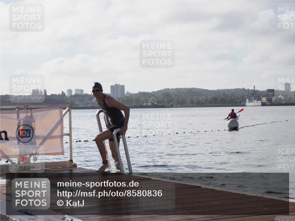 17.08.2025 - KN Förde Triathlon 2025 KatJ http://msf.ph/oto/8580836 17.08.2025 09:23:19 Schwimmen 218, 225, 237, 218, 225, 237 meine-sportfotos.de