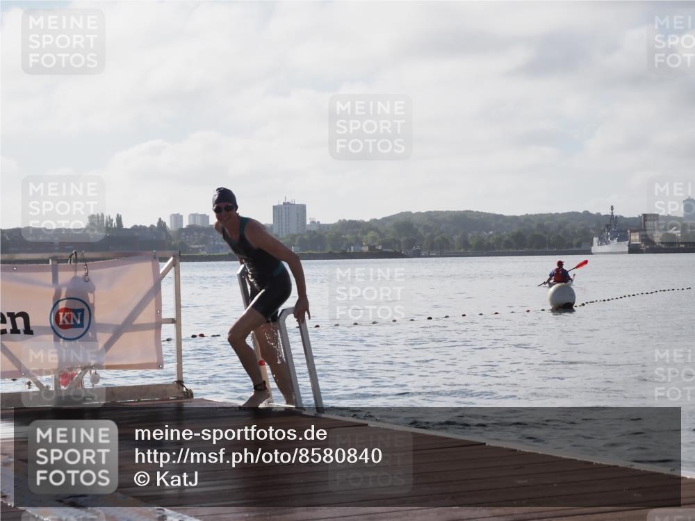 17.08.2025 - KN Förde Triathlon 2025 KatJ http://msf.ph/oto/8580840 17.08.2025 09:23:19 Schwimmen 218, 225, 237, 218, 225, 237 meine-sportfotos.de