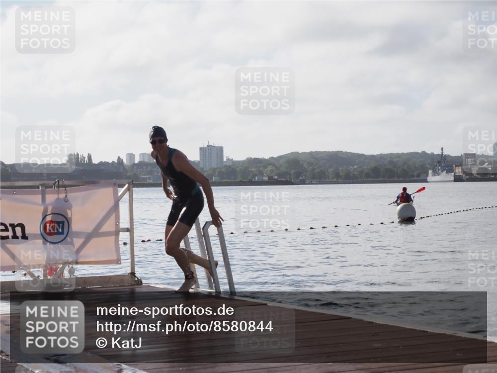 17.08.2025 - KN Förde Triathlon 2025 KatJ http://msf.ph/oto/8580844 17.08.2025 09:23:19 Schwimmen 218, 225, 237, 218, 225, 237 meine-sportfotos.de