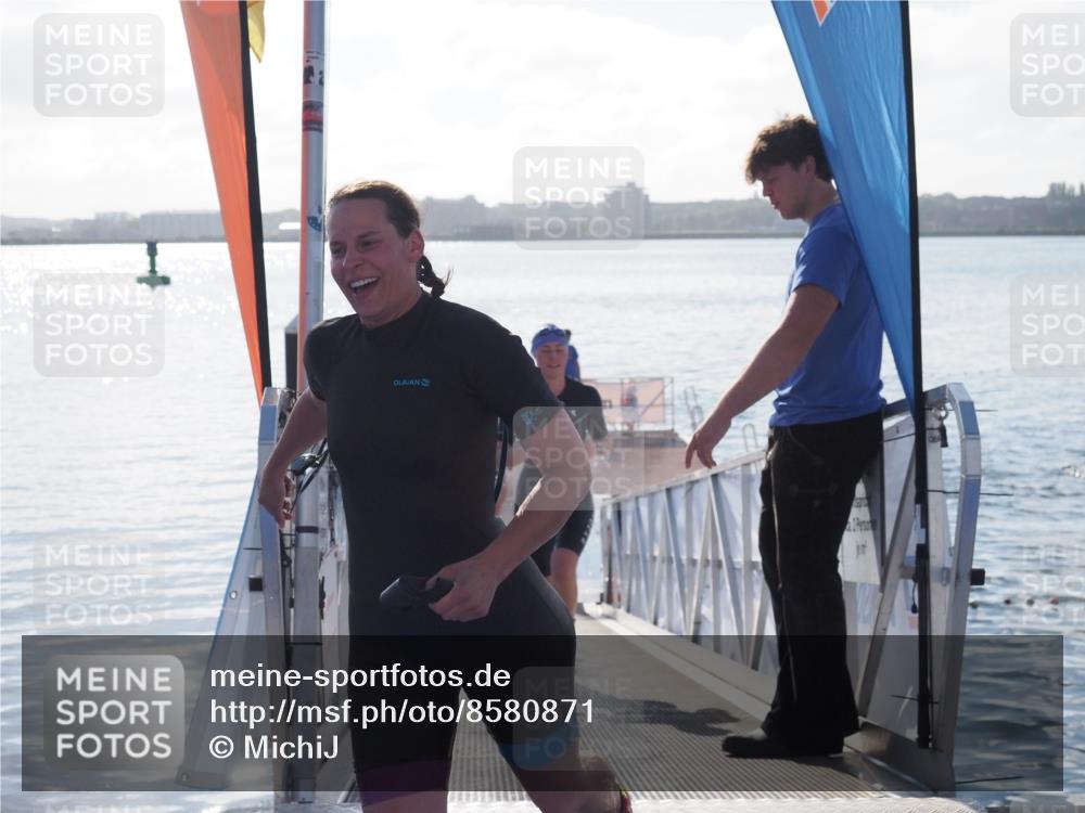 17.08.2025 - KN Förde Triathlon 2025 MichiJ http://msf.ph/oto/8580871 17.08.2025 09:19:15 Schwimmen 173, 184, 173, 183, 219, 220 meine-sportfotos.de
