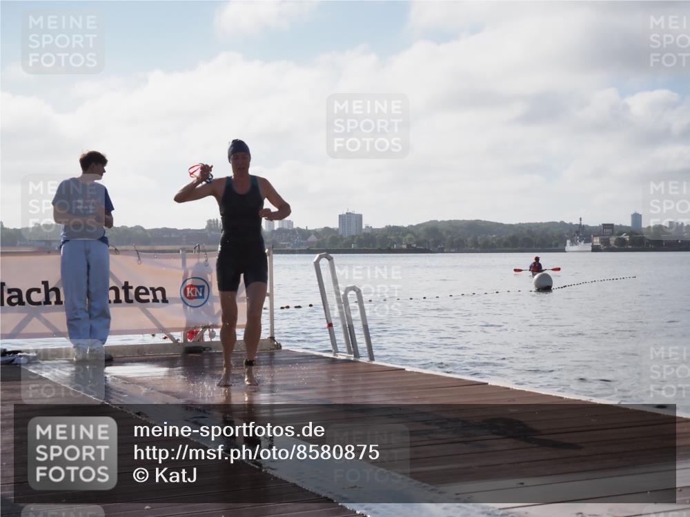 17.08.2025 - KN Förde Triathlon 2025 KatJ http://msf.ph/oto/8580875 17.08.2025 09:23:21 Schwimmen 218, 225, 218, 225, 237 meine-sportfotos.de