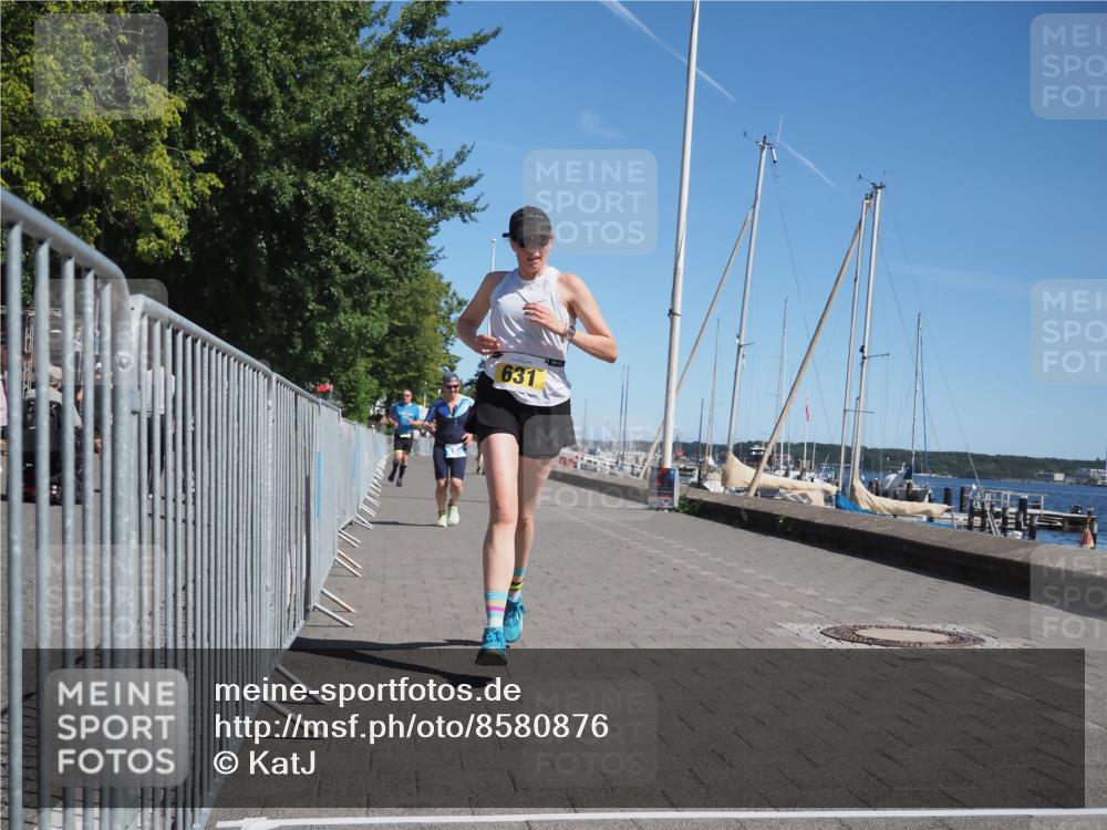 17.08.2025 - KN Förde Triathlon 2025 KatJ http://msf.ph/oto/8580876 17.08.2025 12:19:17 Laufen 285, 626, 631 meine-sportfotos.de