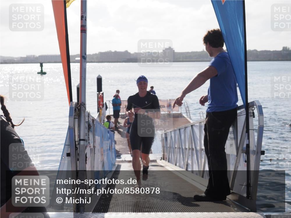 17.08.2025 - KN Förde Triathlon 2025 MichiJ http://msf.ph/oto/8580878 17.08.2025 09:19:16 Schwimmen 173, 184, 220, 173, 183, 219, 220 meine-sportfotos.de