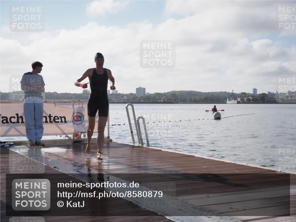 17.08.2025 - KN Förde Triathlon 2025 KatJ http://msf.ph/oto/8580879 17.08.2025 09:23:21 Schwimmen 218, 225, 218, 225, 237 meine-sportfotos.de