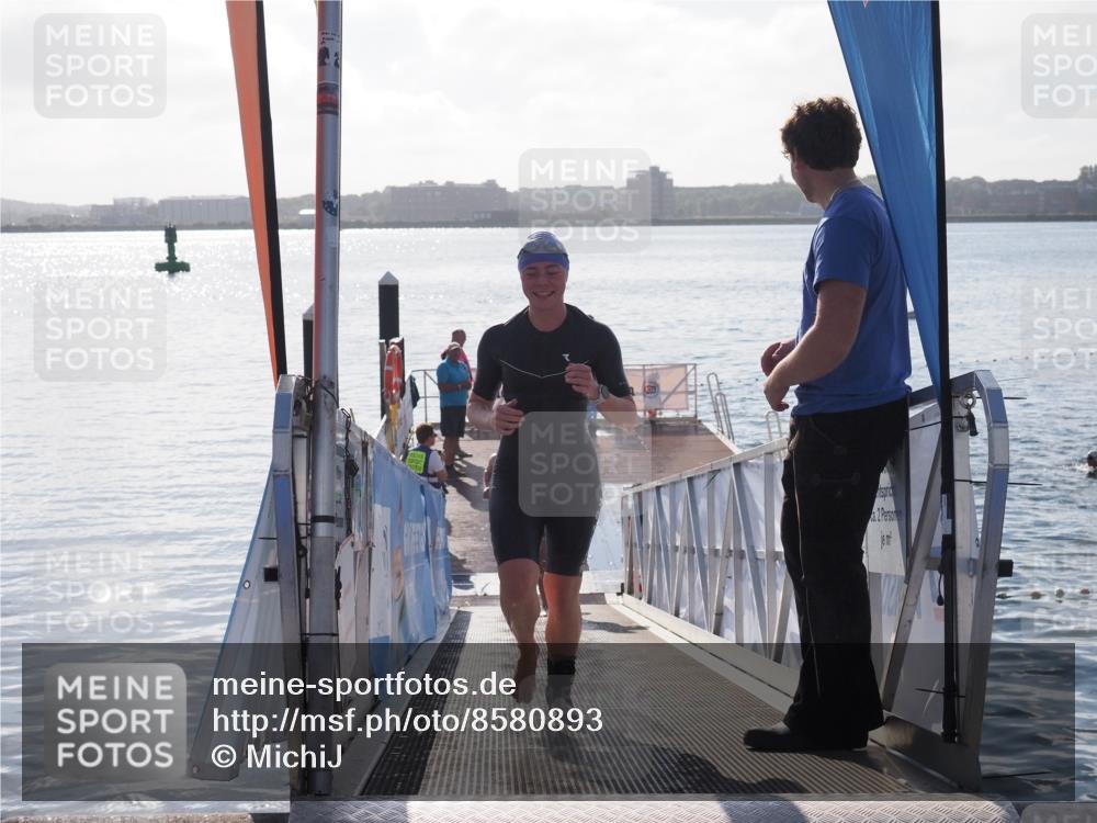 17.08.2025 - KN Förde Triathlon 2025 MichiJ http://msf.ph/oto/8580893 17.08.2025 09:19:16 Schwimmen 173, 184, 220, 173, 183, 219, 220 meine-sportfotos.de