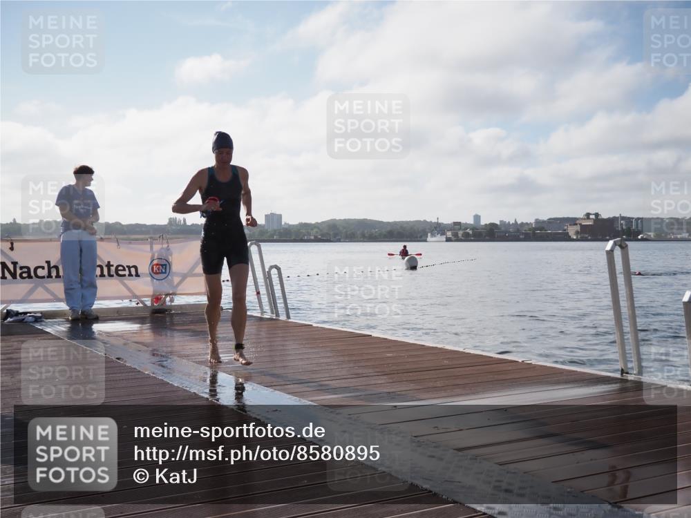 17.08.2025 - KN Förde Triathlon 2025 KatJ http://msf.ph/oto/8580895 17.08.2025 09:23:21 Schwimmen 218, 225, 218, 225, 237 meine-sportfotos.de