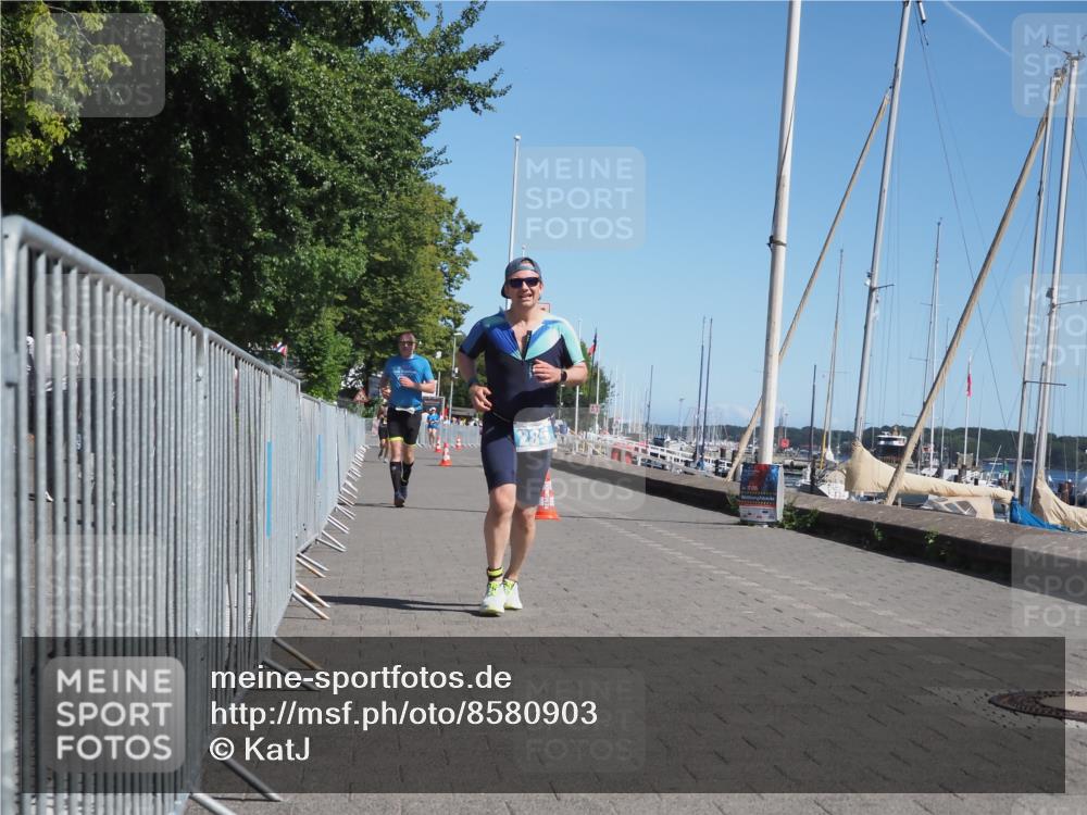 17.08.2025 - KN Förde Triathlon 2025 KatJ http://msf.ph/oto/8580903 17.08.2025 12:19:19 Laufen 285, 626, 631 meine-sportfotos.de