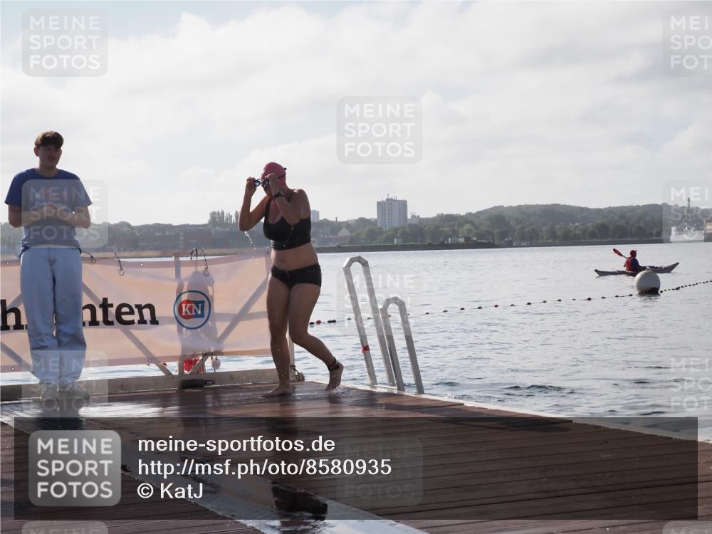 17.08.2025 - KN Förde Triathlon 2025 KatJ http://msf.ph/oto/8580935 17.08.2025 09:23:54 Schwimmen 231, 231 meine-sportfotos.de