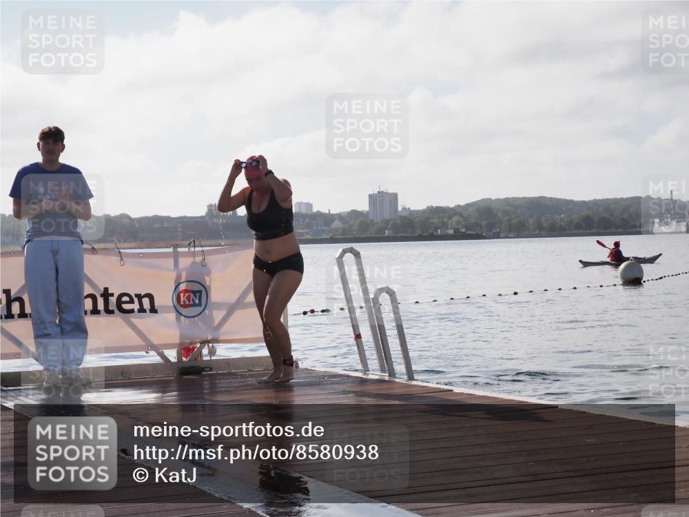 17.08.2025 - KN Förde Triathlon 2025 KatJ http://msf.ph/oto/8580938 17.08.2025 09:23:54 Schwimmen 231, 231 meine-sportfotos.de