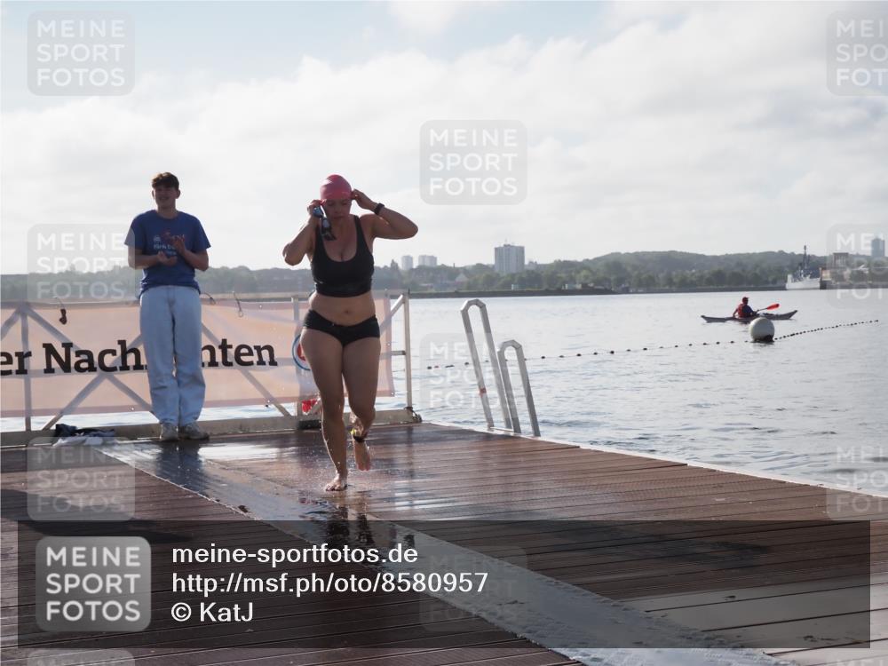 17.08.2025 - KN Förde Triathlon 2025 KatJ http://msf.ph/oto/8580957 17.08.2025 09:23:55 Schwimmen 231, 231 meine-sportfotos.de