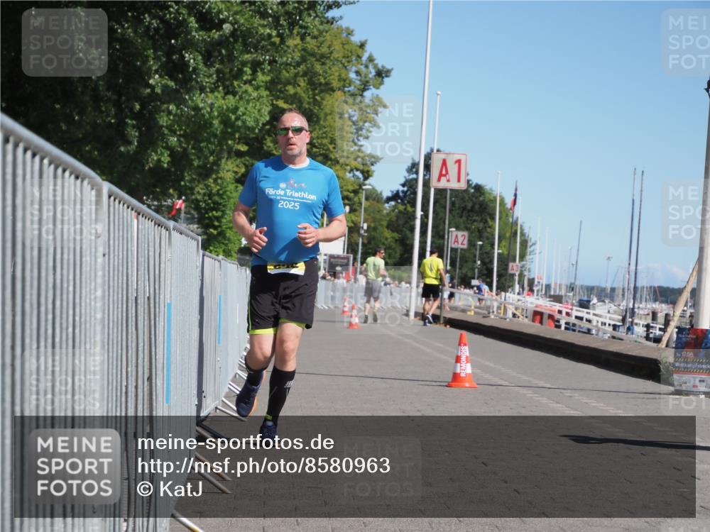 17.08.2025 - KN Förde Triathlon 2025 KatJ http://msf.ph/oto/8580963 17.08.2025 12:19:23 Laufen 285, 626 meine-sportfotos.de