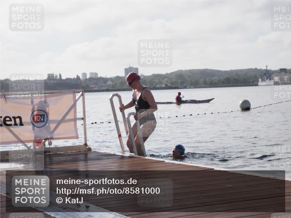 17.08.2025 - KN Förde Triathlon 2025 KatJ http://msf.ph/oto/8581000 17.08.2025 09:24:29 Schwimmen 118, 243, 118, 243 meine-sportfotos.de