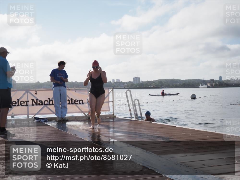 17.08.2025 - KN Förde Triathlon 2025 KatJ http://msf.ph/oto/8581027 17.08.2025 09:24:30 Schwimmen 118, 243, 118, 243 meine-sportfotos.de