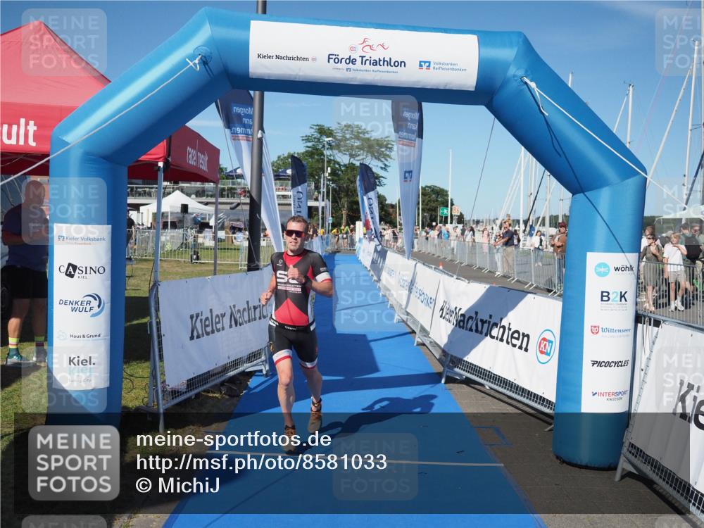 17.08.2025 - KN Förde Triathlon 2025 MichiJ http://msf.ph/oto/8581033 17.08.2025 16:26:39 Laufen 7 meine-sportfotos.de