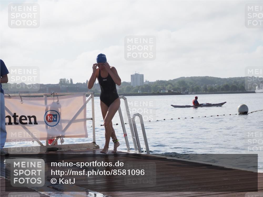 17.08.2025 - KN Förde Triathlon 2025 KatJ http://msf.ph/oto/8581096 17.08.2025 09:24:34 Schwimmen 118, 243, 118, 243 meine-sportfotos.de