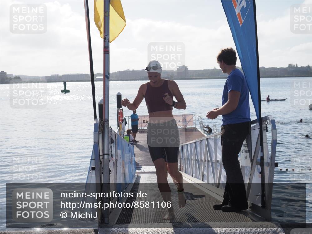 17.08.2025 - KN Förde Triathlon 2025 MichiJ http://msf.ph/oto/8581106 17.08.2025 09:19:37 Schwimmen 183, 186, 187, 186, 187, 190 meine-sportfotos.de