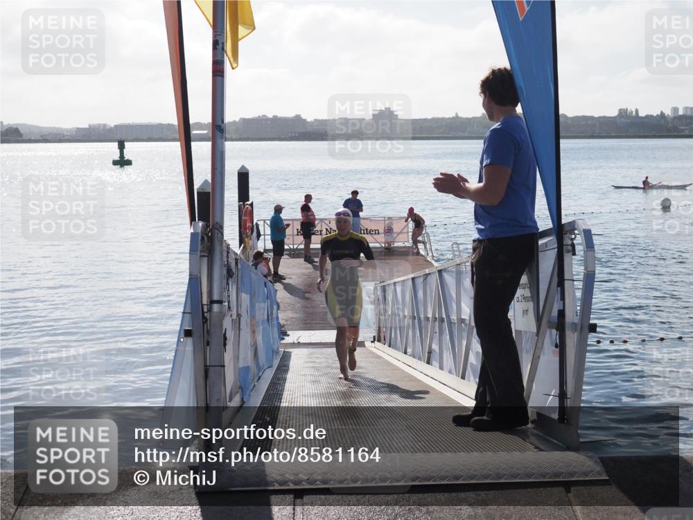 17.08.2025 - KN Förde Triathlon 2025 MichiJ http://msf.ph/oto/8581164 17.08.2025 09:19:50 Schwimmen 190, 163, 190, 195, 202 meine-sportfotos.de