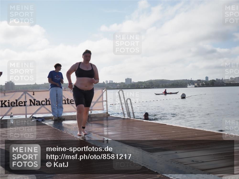 17.08.2025 - KN Förde Triathlon 2025 KatJ http://msf.ph/oto/8581217 17.08.2025 09:24:56 Schwimmen 251, 251 meine-sportfotos.de