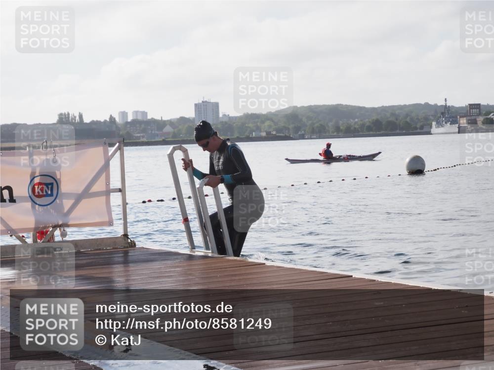 17.08.2025 - KN Förde Triathlon 2025 KatJ http://msf.ph/oto/8581249 17.08.2025 09:25:02 Schwimmen 248, 251, 248, 251 meine-sportfotos.de