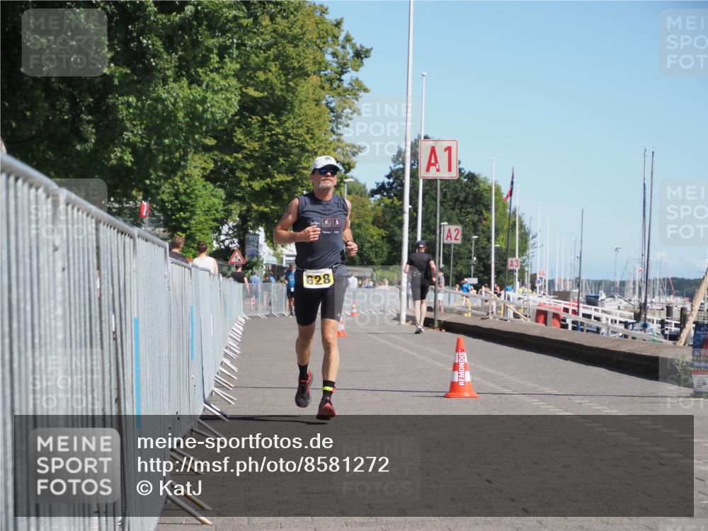 17.08.2025 - KN Förde Triathlon 2025 KatJ http://msf.ph/oto/8581272 17.08.2025 12:20:39 Laufen 628 meine-sportfotos.de