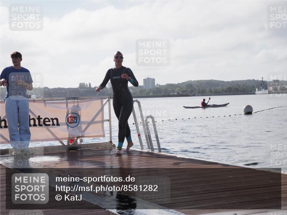 17.08.2025 - KN Förde Triathlon 2025 KatJ http://msf.ph/oto/8581282 17.08.2025 09:25:04 Schwimmen 199, 248, 251, 248, 251 meine-sportfotos.de