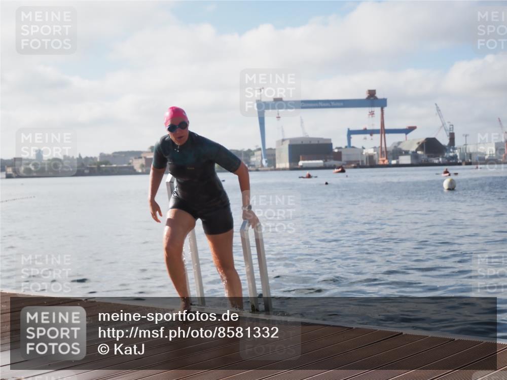 17.08.2025 - KN Förde Triathlon 2025 KatJ http://msf.ph/oto/8581332 17.08.2025 09:25:11 Schwimmen 199, 248, 199, 248 meine-sportfotos.de