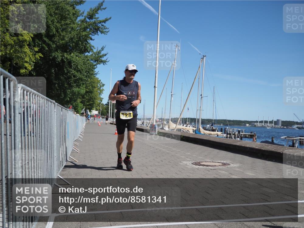 17.08.2025 - KN Förde Triathlon 2025 KatJ http://msf.ph/oto/8581341 17.08.2025 12:20:42 Laufen 628 meine-sportfotos.de
