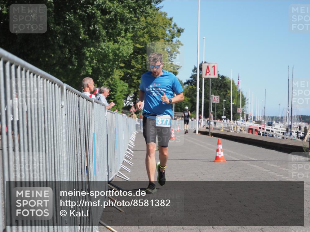 17.08.2025 - KN Förde Triathlon 2025 KatJ http://msf.ph/oto/8581382 17.08.2025 12:21:04 Laufen 377 meine-sportfotos.de