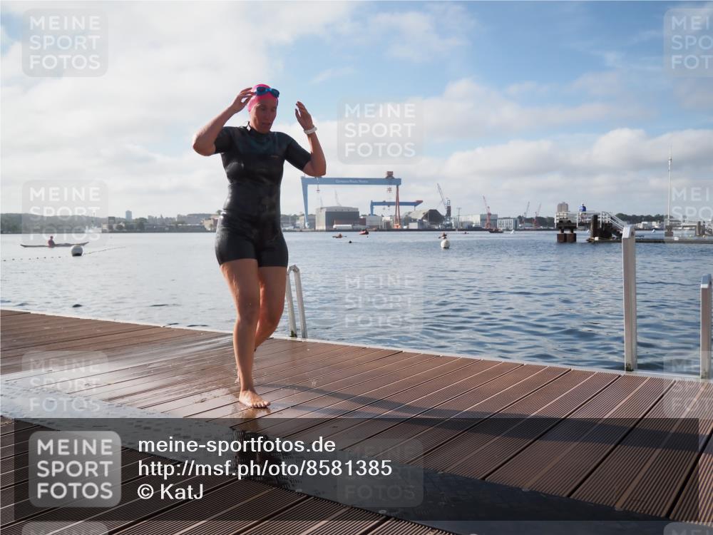 17.08.2025 - KN Förde Triathlon 2025 KatJ http://msf.ph/oto/8581385 17.08.2025 09:25:13 Schwimmen 199, 248, 199, 248 meine-sportfotos.de