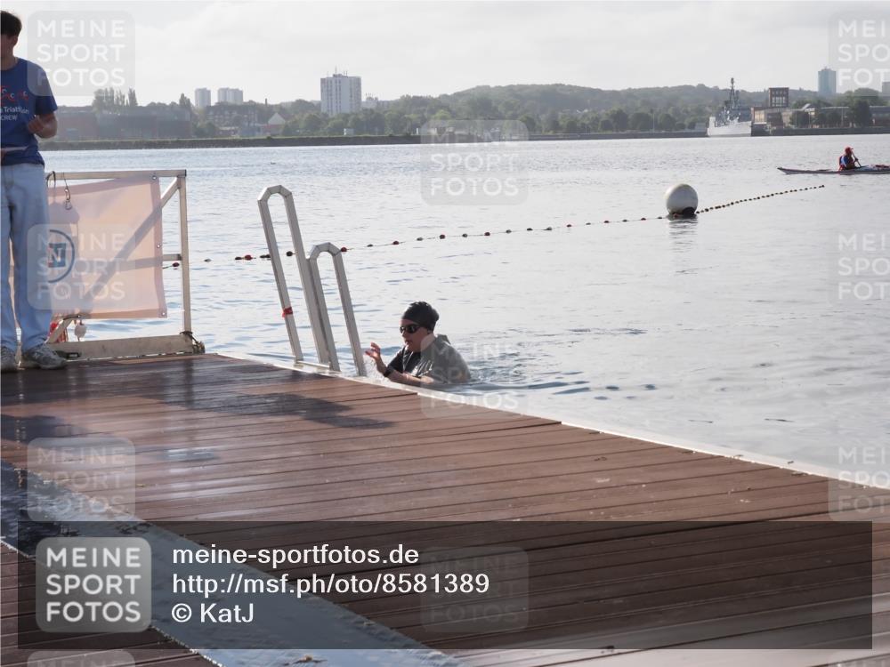 17.08.2025 - KN Förde Triathlon 2025 KatJ http://msf.ph/oto/8581389 17.08.2025 09:26:54 Schwimmen 245 meine-sportfotos.de