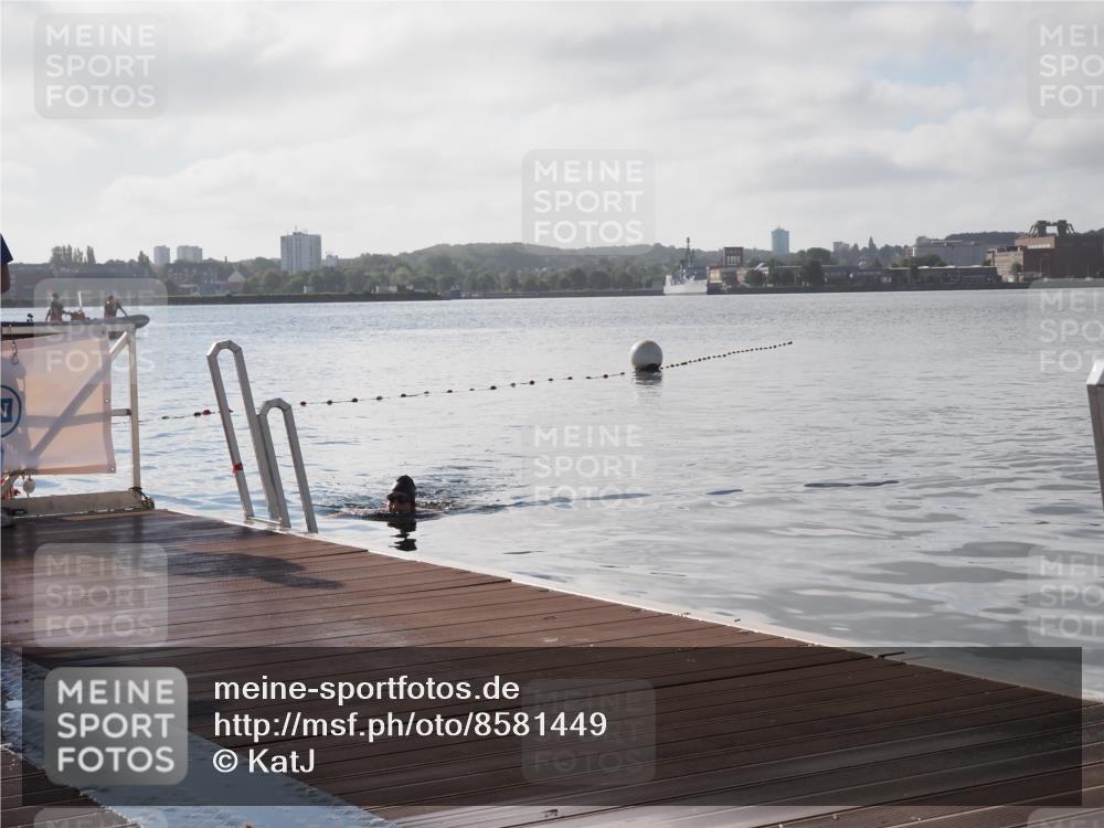 17.08.2025 - KN Förde Triathlon 2025 KatJ http://msf.ph/oto/8581449 17.08.2025 09:28:20 Schwimmen  meine-sportfotos.de